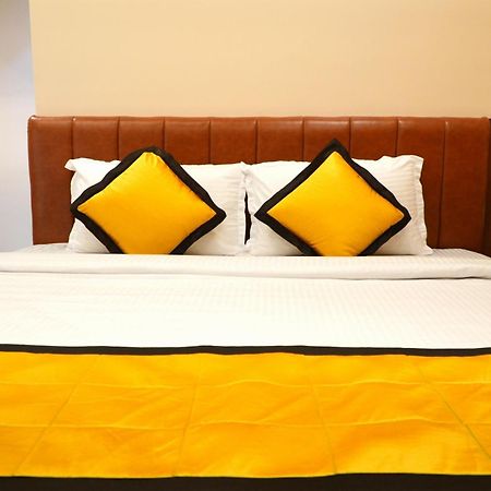 Uj Pallazzio - Business Class Luxury Hotel Tiruvannāmalai Екстериор снимка