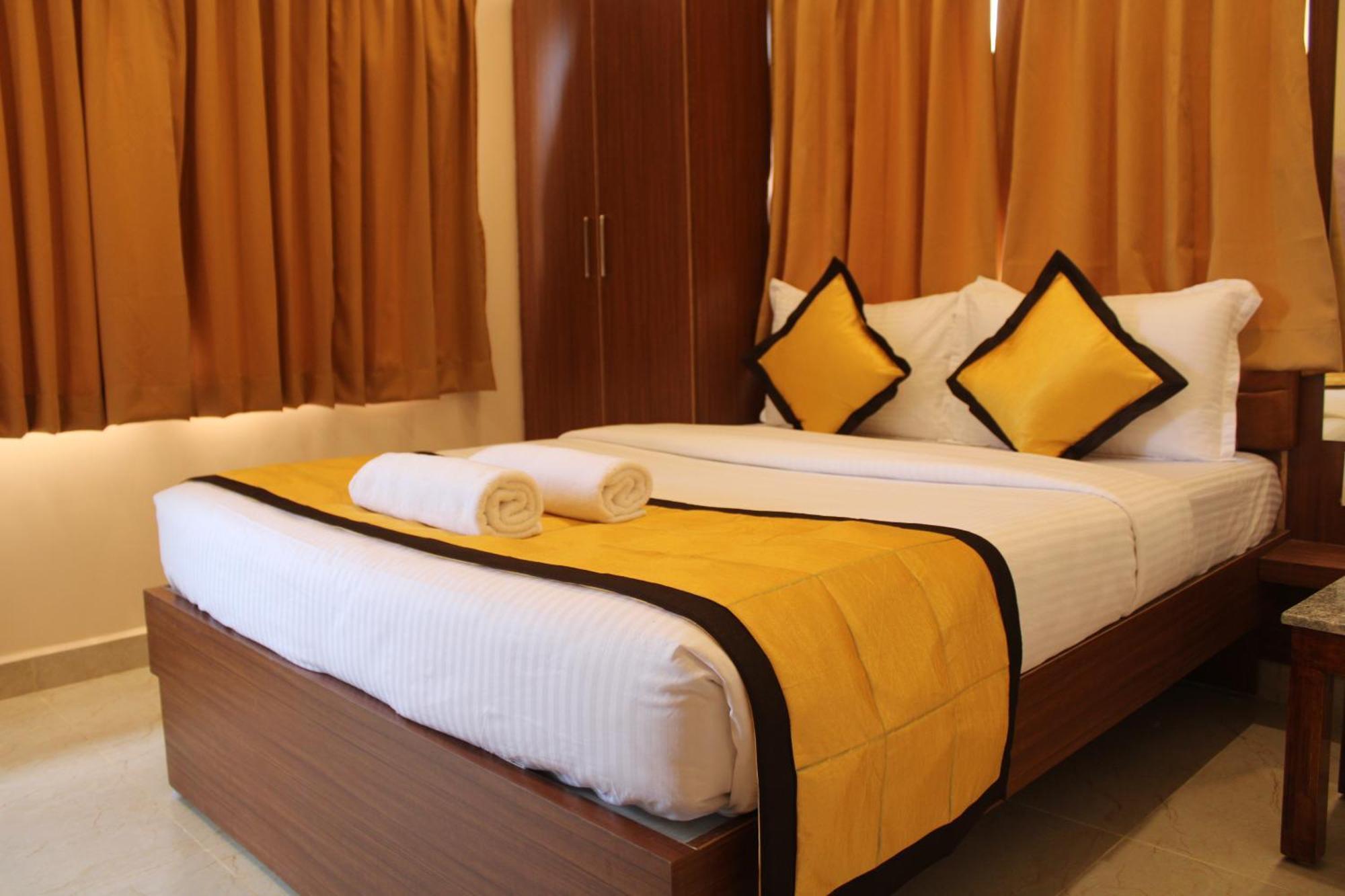 Uj Pallazzio - Business Class Luxury Hotel Tiruvannāmalai Екстериор снимка