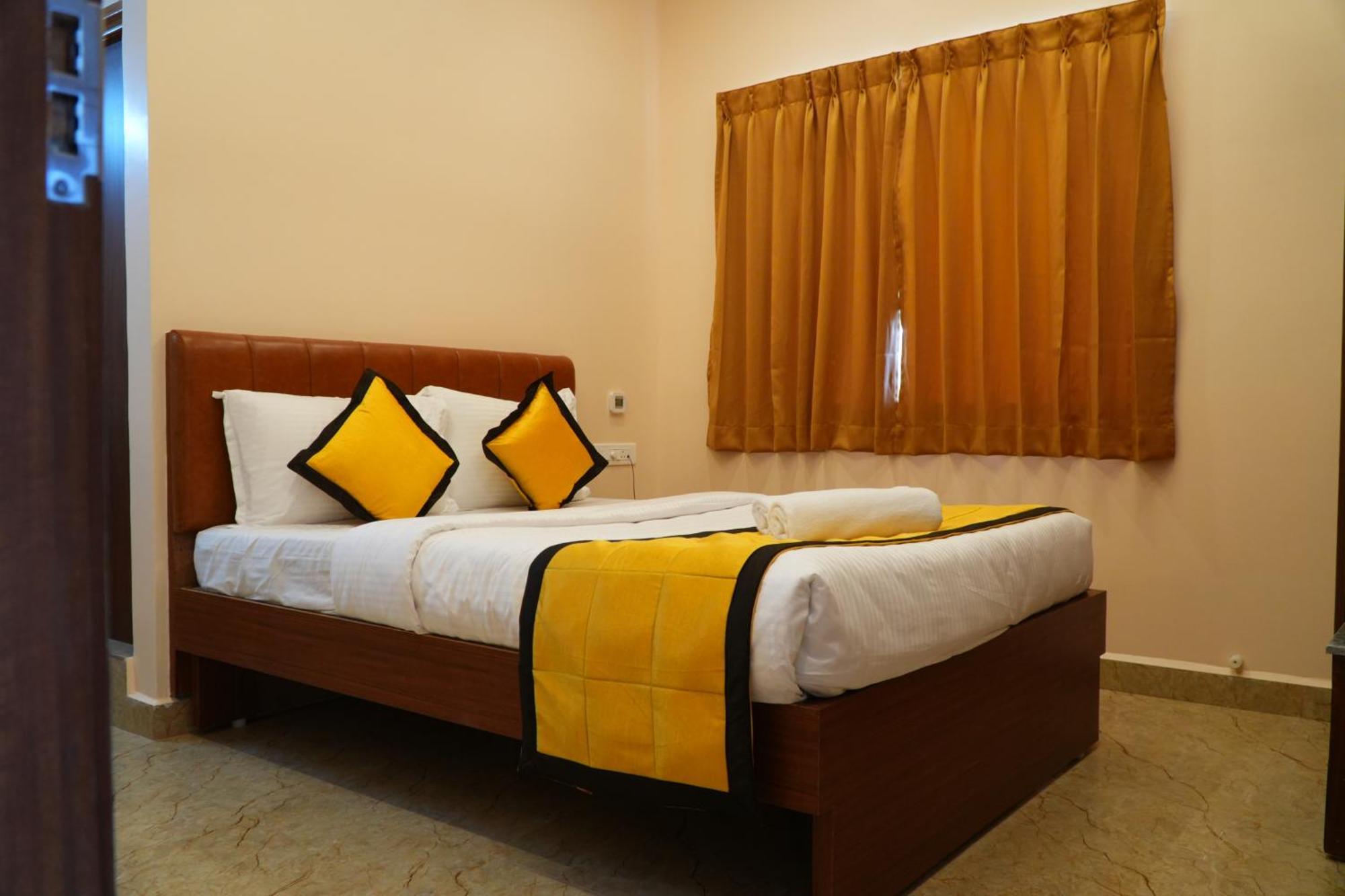 Uj Pallazzio - Business Class Luxury Hotel Tiruvannāmalai Екстериор снимка