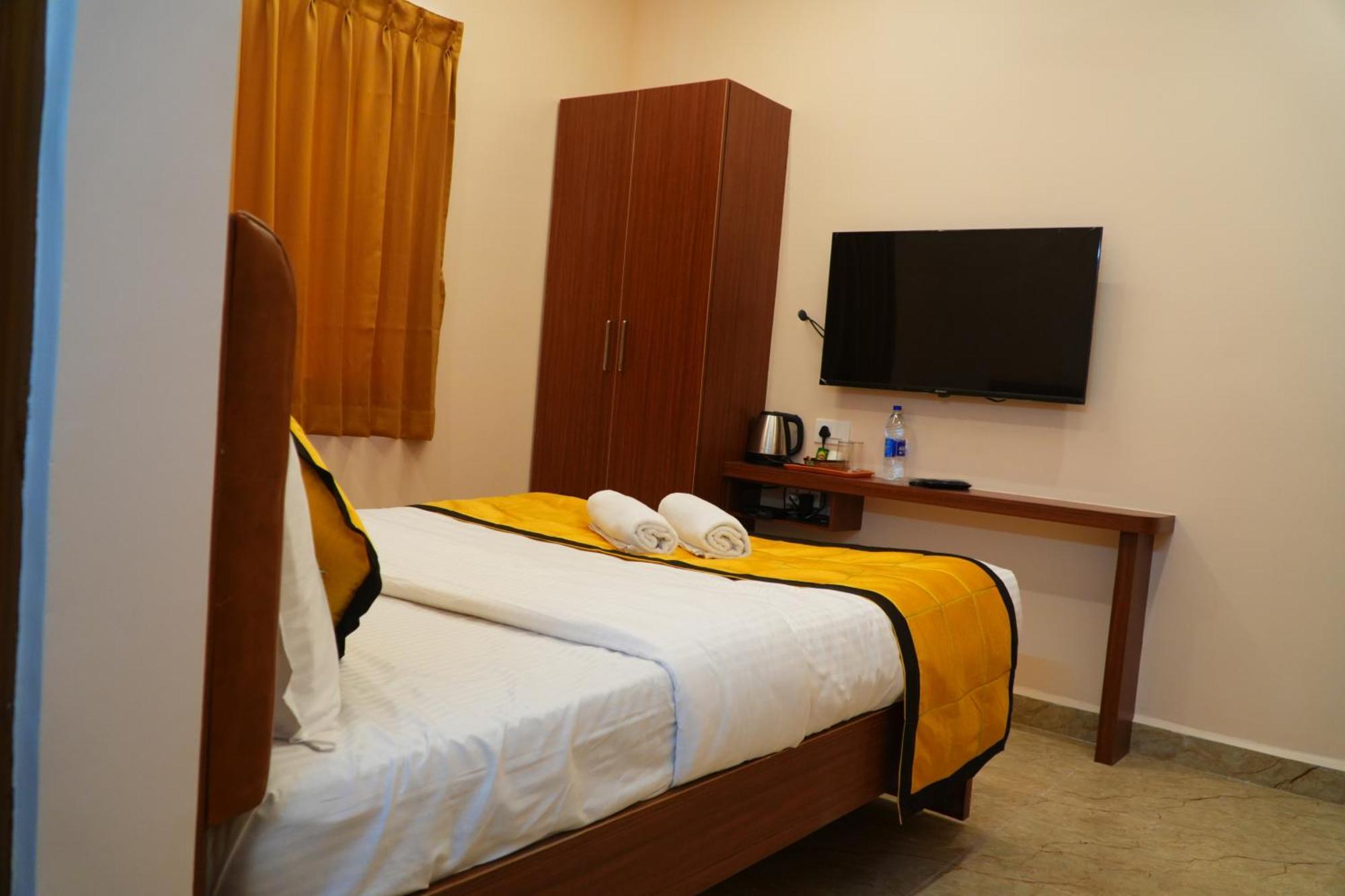 Uj Pallazzio - Business Class Luxury Hotel Tiruvannāmalai Екстериор снимка