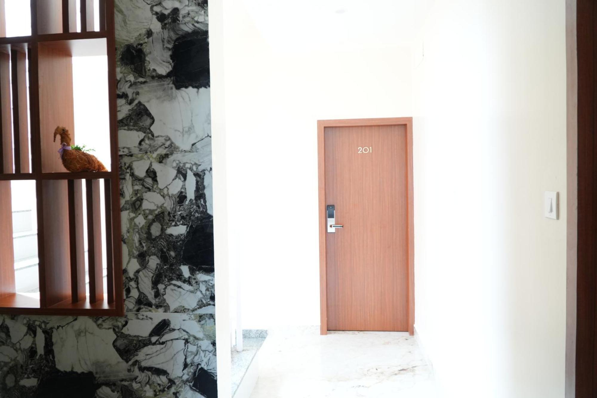 Uj Pallazzio - Business Class Luxury Hotel Tiruvannāmalai Екстериор снимка